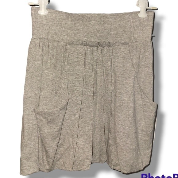 Zara Dresses & Skirts - Zara Basic Bubble Hem Gray Stretch Jersey Mini Skirt with Pockets XS